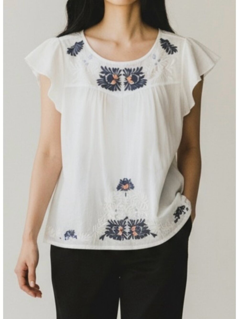 Hinge Nordstrom White Embroidered Flutter Sleeve Top XS Cotton Boho Blouse